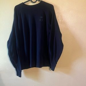 captain fin crew neck